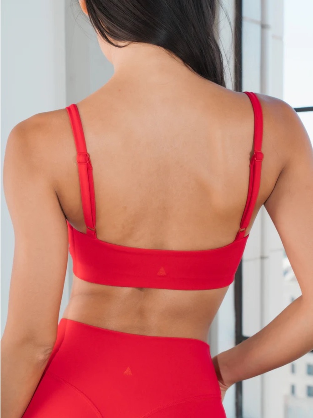 VITALITY /// Women’s Cloud II Scoop Bra - Size Small
